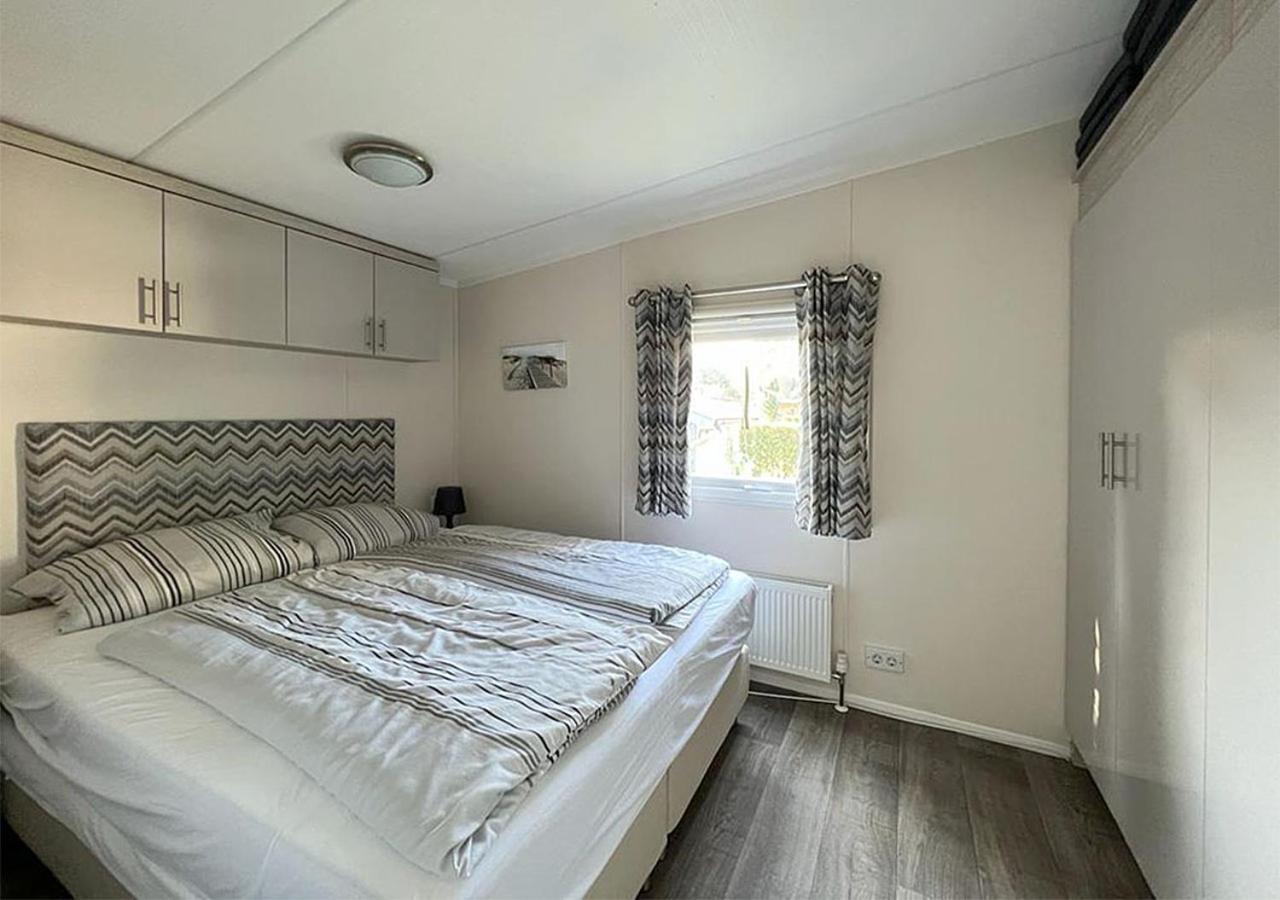 Chalet Am See Lathum ภายนอก รูปภาพ